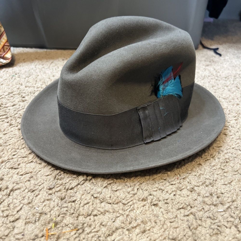Biltmore‎ - Dove  President- Fedora Hat  6 3/4 Leather